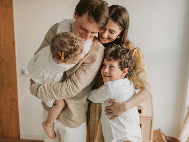 Zdjęcie do artykułu: Czego dzieci naprawdę potrzebują od rodziców?